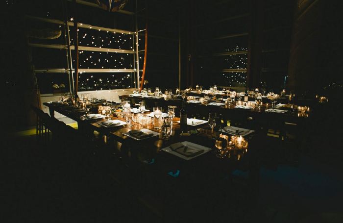 Probably not a shocker to hear I'm all about the food, so for dinner it was important to me that it felt casual and comfortable, like we were having everyone over to our house for dinner. The long farmhouse style tables were the perfect way to make that happen.