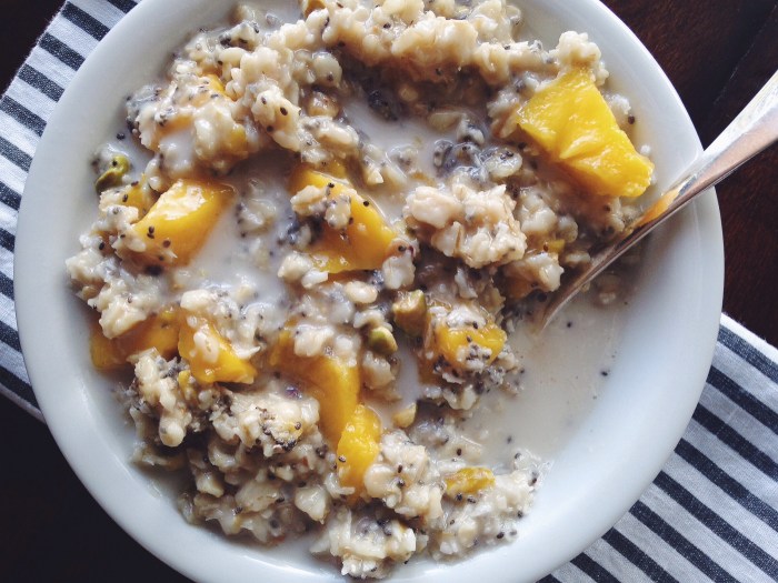 I think I have another favorite oatmeal mix...oats, coconut oil, chia seeds, fresh mango, toasted coconut, almond milk, drizzle of maple syrup. So yum!