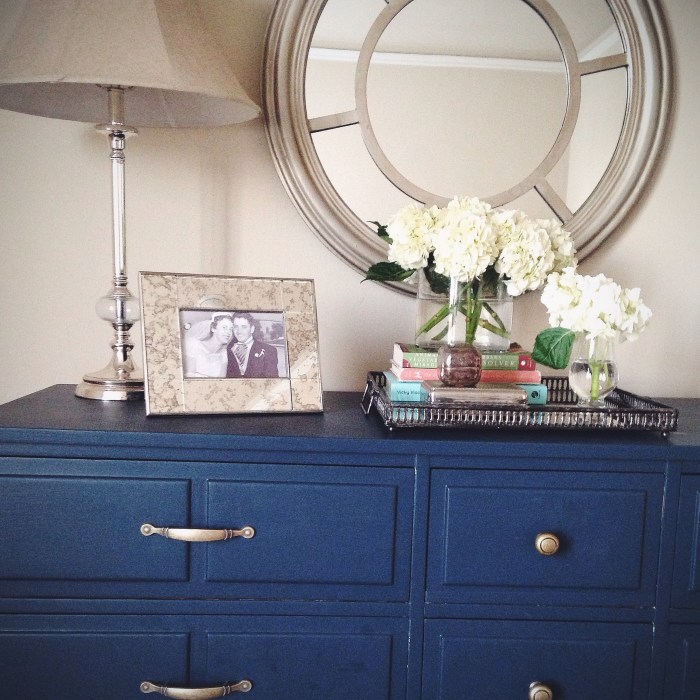 Love the look with fresh flowers