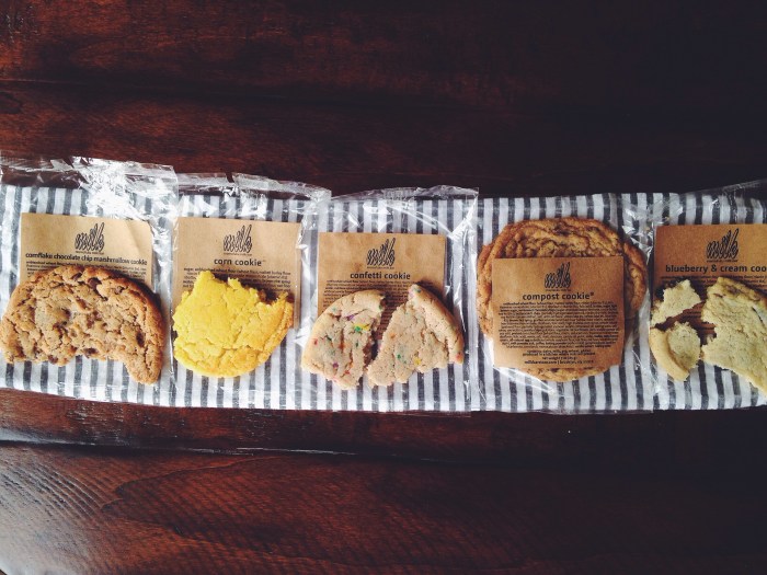 A little treat my main squeeze brought back from a 24 trip to NYC...and the award for best husband goes to....