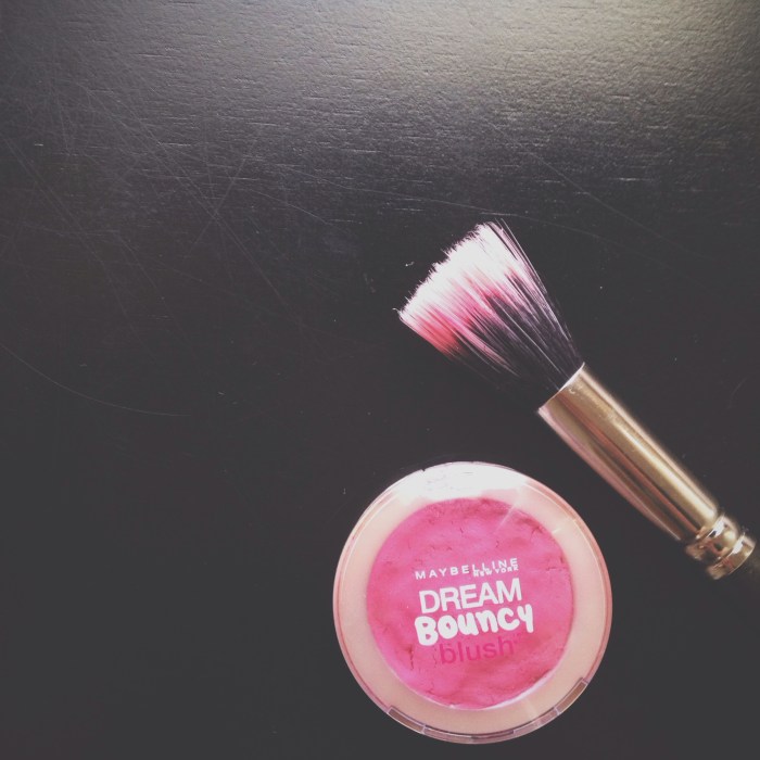 Maybelline Dream Bouncy Blush in Pink Frosting