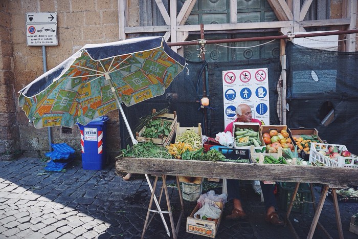 Hitting up the weekly market in the piazza del popolo