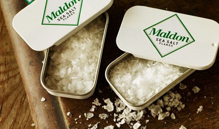 Maldon Sea Salt is a requirement for every kitchen and this mini travel tin for your purse is the only thing on my Christmas list this year, MUST HAVE (hint hint hubs!)